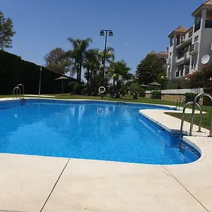 apartamento-puerto-banus-playa.1costadelsol.com/